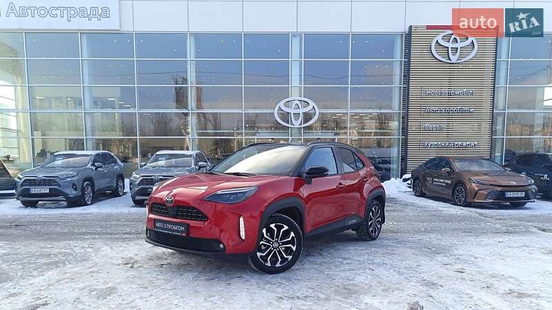 Позашляховик / Кросовер Toyota Yaris Cross 2025 в Києві
