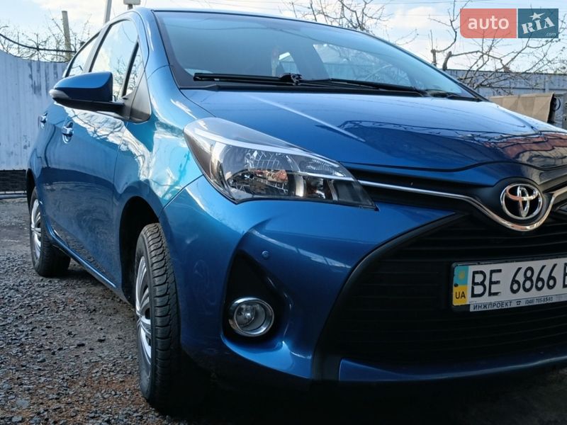 Хетчбек Toyota Yaris 2014 в Первомайську