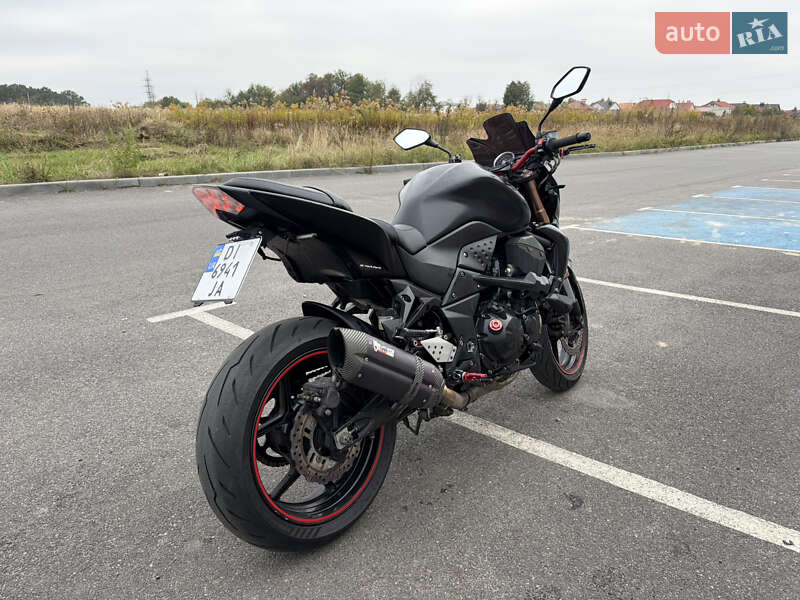 Мотоцикл Без обтекателей (Naked bike) Kawasaki Z 750R 2011 в Виннице Мотоцикл Без обтекателей (Naked bike) Kawasaki Z 750R 2011 в Виннице