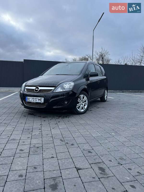 Минивэн Opel Zafira Tourer 2011 в Самборе