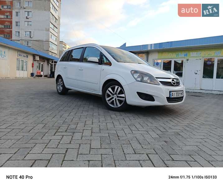 Минивэн Opel Zafira 2008 в Николаеве Минивэн Opel Zafira 2008 в Николаеве