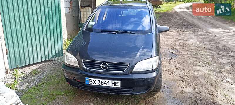 Минивэн Opel Zafira 2000 в Дунаевцах