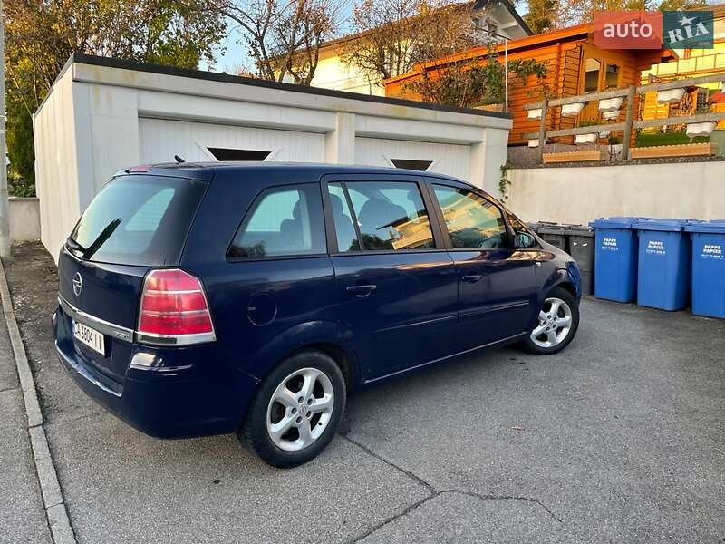 Минивэн Opel Zafira 2006 в Черкассах Минивэн Opel Zafira 2006 в Черкассах