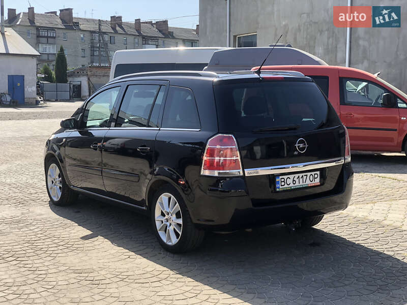 Мінівен Opel Zafira 2005 в Ковелі