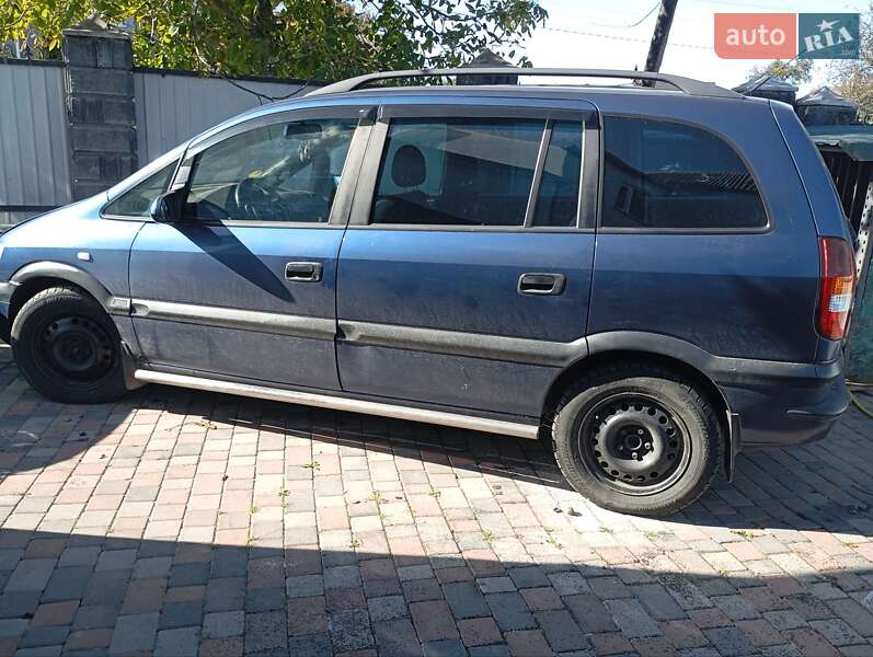 Минивэн Opel Zafira 2002 в Ратным Минивэн Opel Zafira 2002 в Ратным