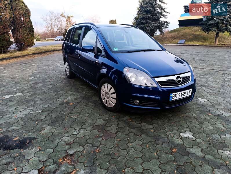 Мінівен Opel Zafira 2006 в Дубні Мінівен Opel Zafira 2006 в Дубні