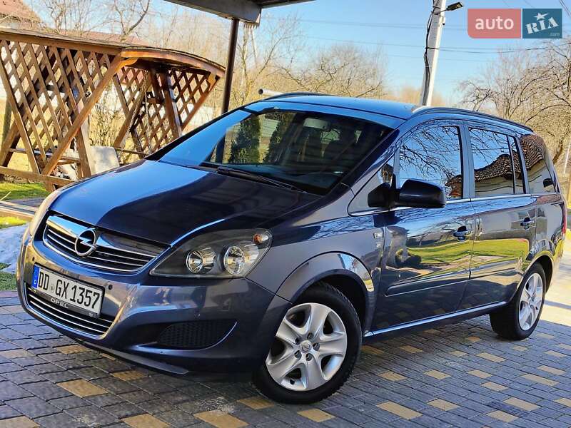 Минивэн Opel Zafira 2010 в Бориславе