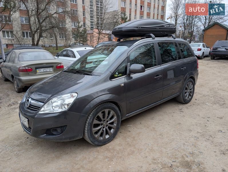 Мінівен Opel Zafira 2011 в Львові