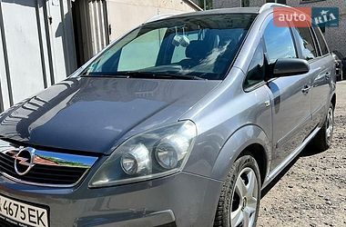 Минивэн Opel Zafira 2006 в Хмельницком