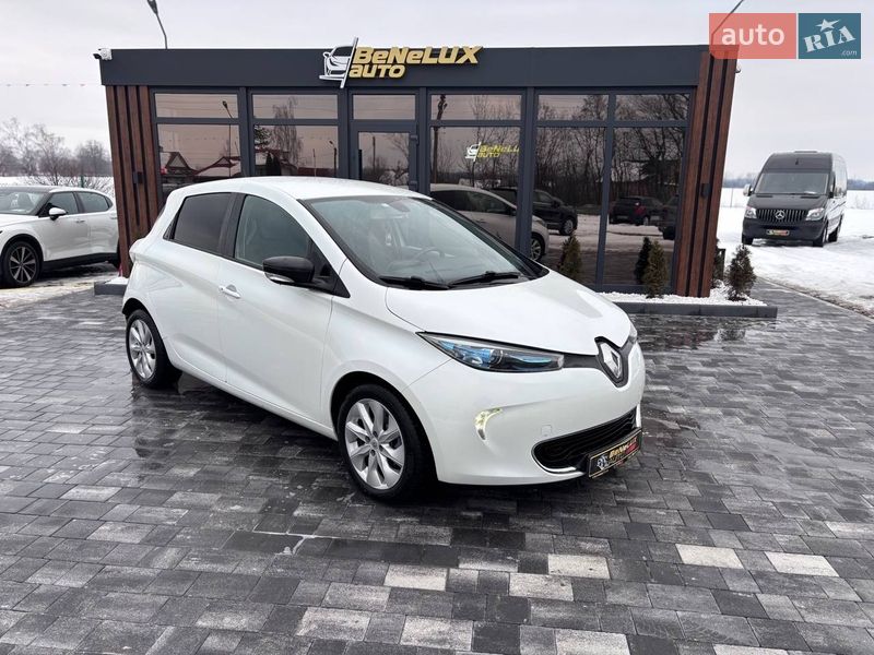 Хэтчбек Renault Zoe 2016 в Коломые Хэтчбек Renault Zoe 2016 в Коломые