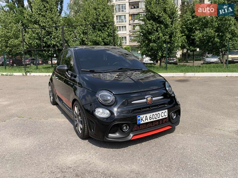 Abarth Fiat 500 2015