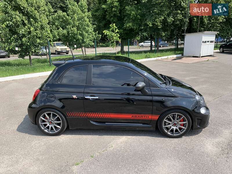 Хэтчбек Abarth Fiat 500 2015 в Киеве