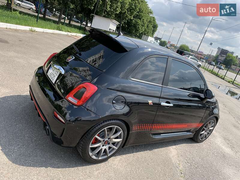 Хэтчбек Abarth Fiat 500 2015 в Киеве