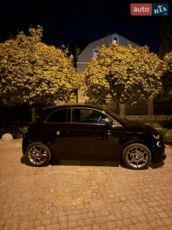 Хэтчбек Abarth Fiat 500 2023 в Львове