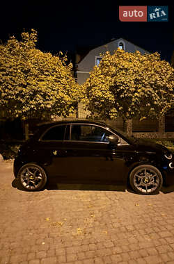 Хэтчбек Abarth Fiat 500 2023 в 