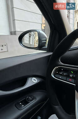 Хэтчбек Abarth Fiat 500 2023 в 