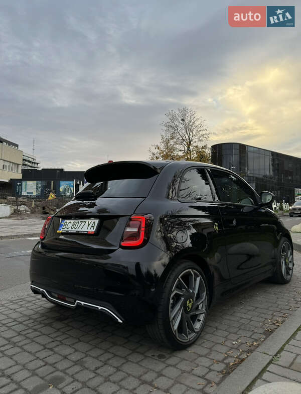 Хэтчбек Abarth Fiat 500 2023 в Львове