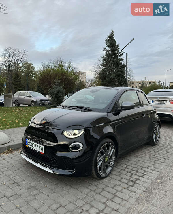 Хэтчбек Abarth Fiat 500 2023 в Львове