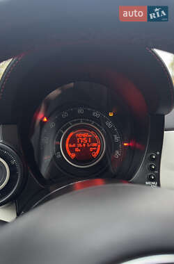 Хэтчбек Abarth Fiat 500 2012 в 