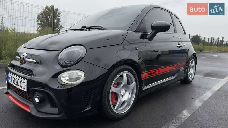 Хэтчбек Abarth Fiat 500 2015 в Вишневом