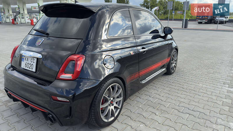 Хэтчбек Abarth Fiat 500 2015 в Вишневом
