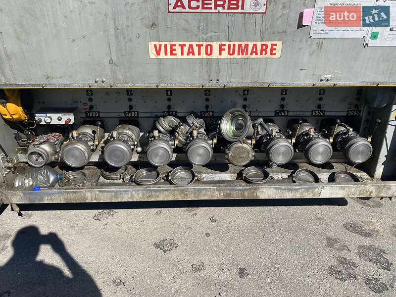 Цистерна полуприцеп Acerbi 02Т 2005 в Городке