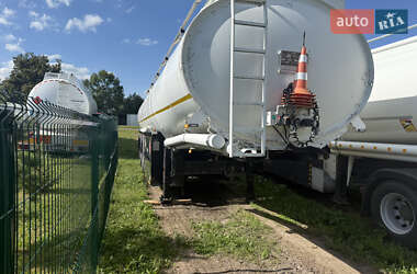 Цистерна полуприцеп Acerbi 21L2.39-A 2007 в 
