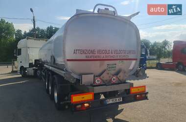 Цистерна полуприцеп Acerbi 21L 2000 в 