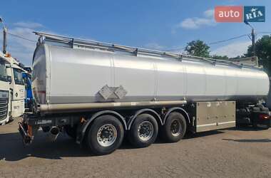 Цистерна полуприцеп Acerbi 21L 2000 в 