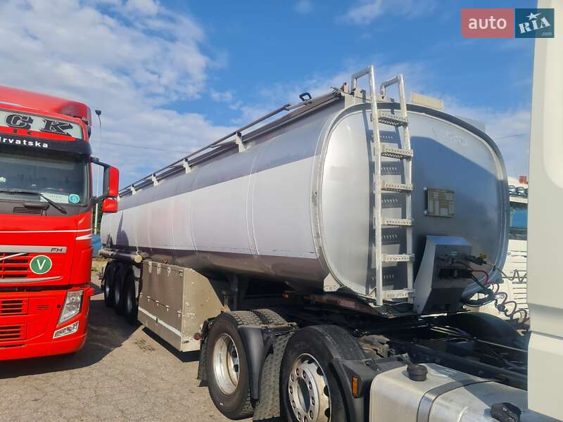 Цистерна полуприцеп Acerbi 21L 2000 в Виннице
