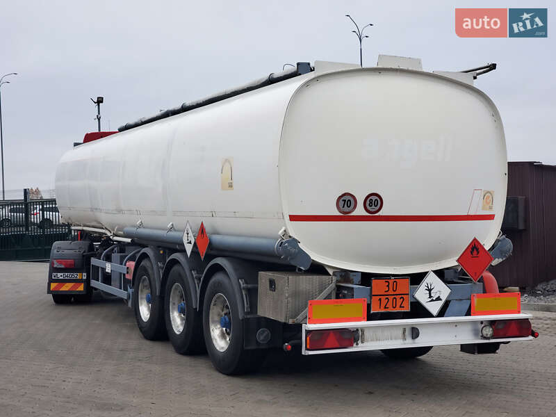 Цистерна полуприцеп Acerbi 21L 2002 в Ровно