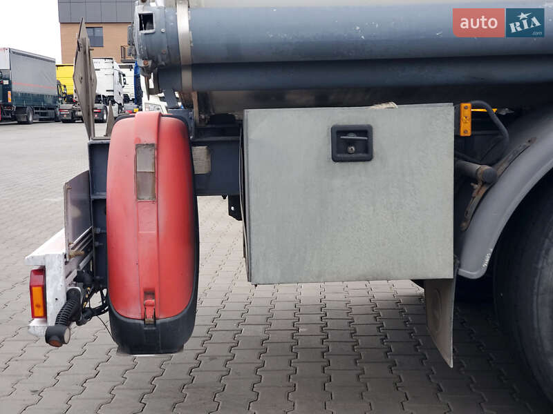 Цистерна полуприцеп Acerbi 21L 2002 в Ровно