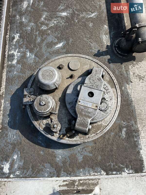 Цистерна полуприцеп Acerbi 21L 2000 в Киеве фото 10 Цистерна полуприцеп Acerbi 21L 2000 в Киеве