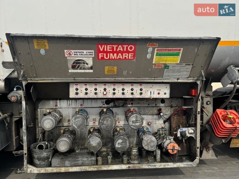 Цистерна Acerbi 21L 1995 в Кременчуці