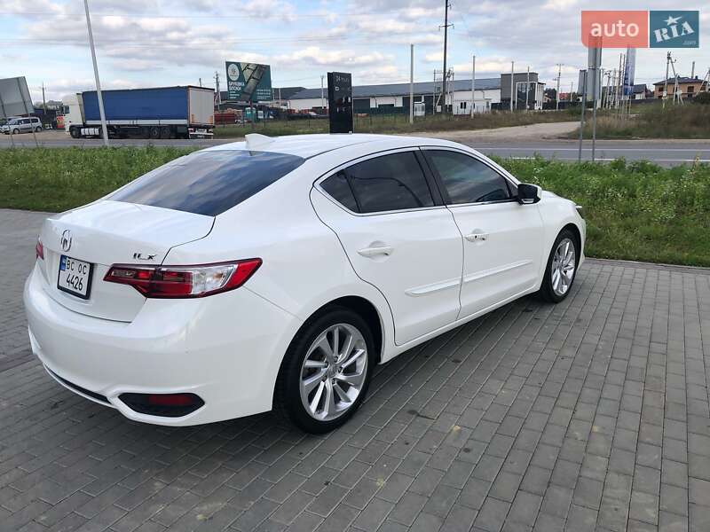 Седан Acura ILX 2015 в Львове