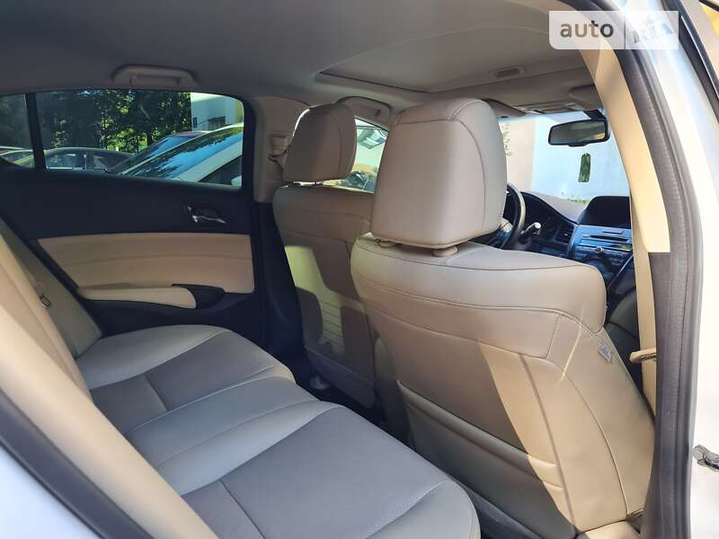 Седан Acura ILX 2013 в Києві
