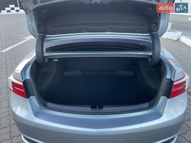 Седан Acura ILX 2015 в Черновцах