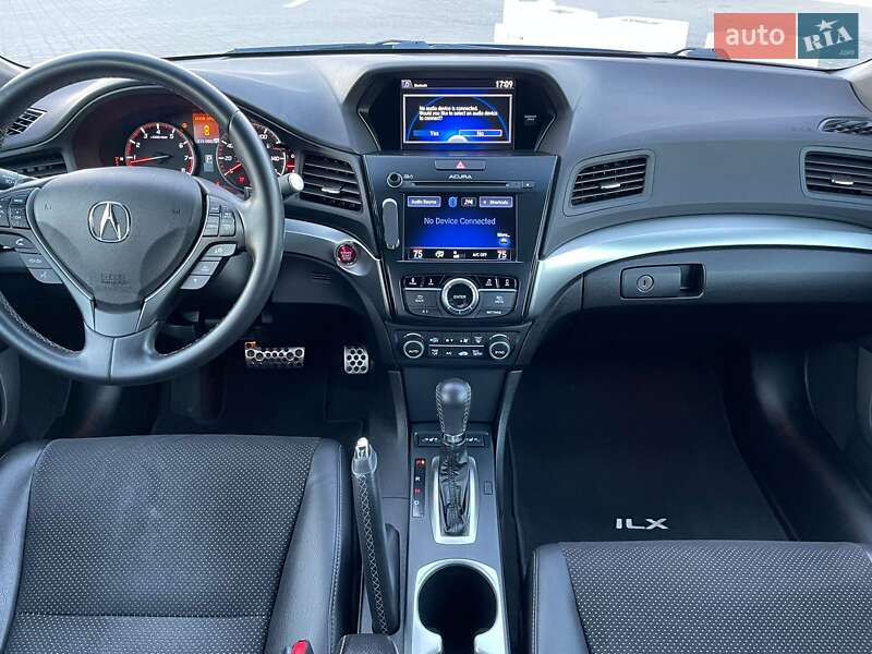 Седан Acura ILX 2015 в Черновцах