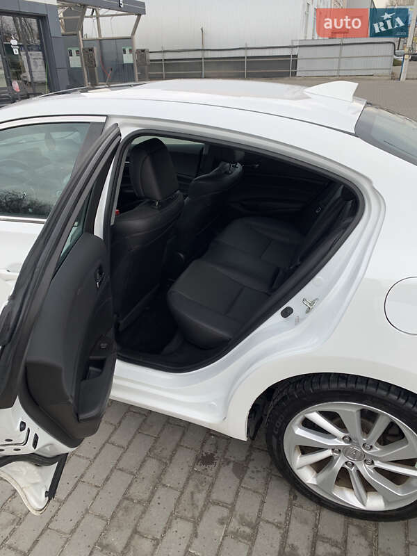 Седан Acura ILX 2015 в Киеве фото 19 Седан Acura ILX 2015 в Киеве