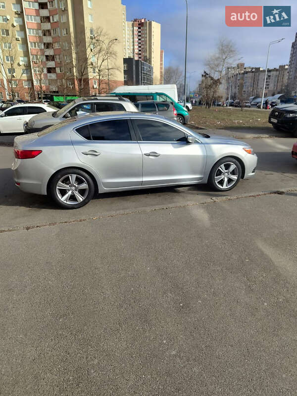 Седан Acura ILX 2012 в 