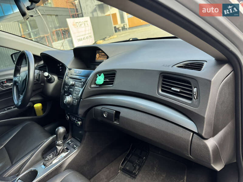 Седан Acura ILX 2014 в Коломиї