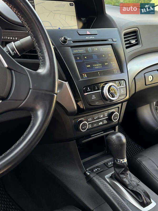 Седан Acura ILX 2017 в Киеве