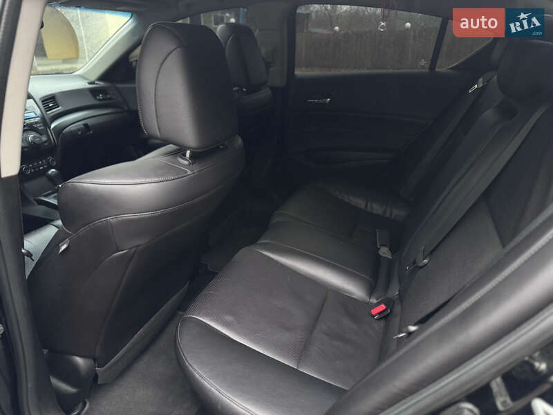 Седан Acura ILX 2012 в Каменке