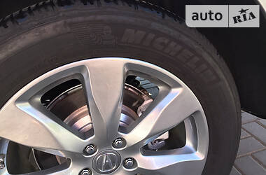 Позашляховик / Кросовер Acura MDX 2014 в 