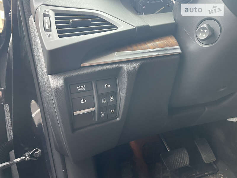 Позашляховик / Кросовер Acura MDX 2016 в Вишневому фото 10 Позашляховик / Кросовер Acura MDX 2016 в Вишневому