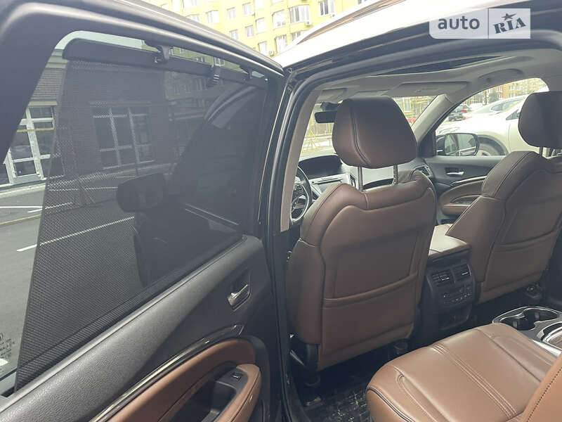 Позашляховик / Кросовер Acura MDX 2016 в Вишневому фото 11 Позашляховик / Кросовер Acura MDX 2016 в Вишневому