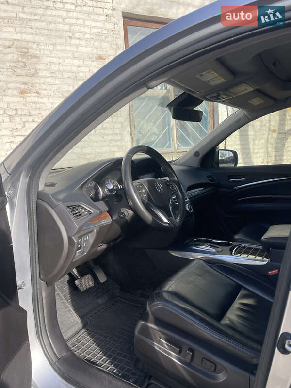 Позашляховик / Кросовер Acura MDX 2016 в Лисянці