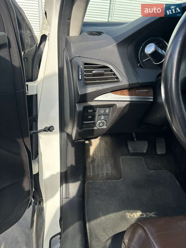 Позашляховик / Кросовер Acura MDX 2017 в Чернівцях