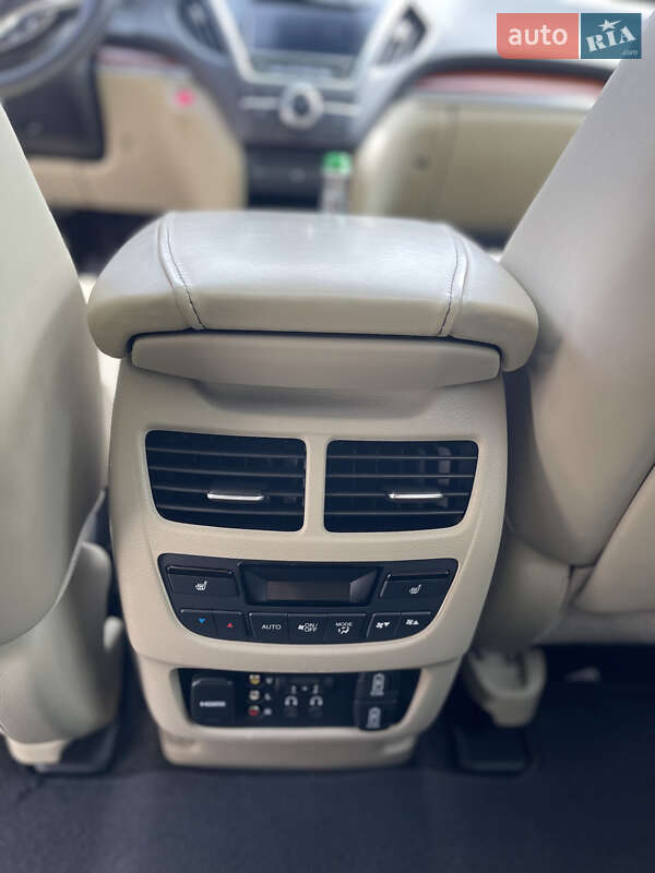 Внедорожник / Кроссовер Acura MDX 2016 в Днепре