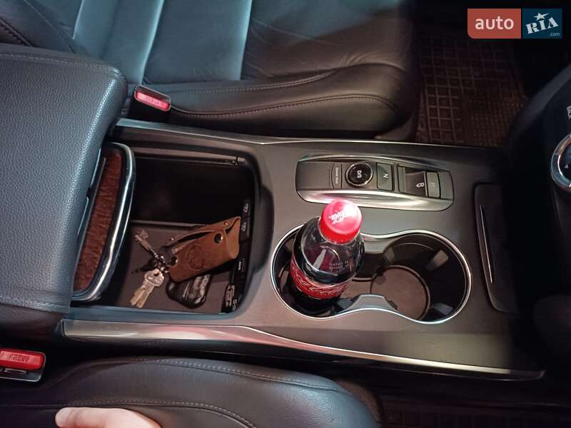 Позашляховик / Кросовер Acura MDX 2017 в Луцьку